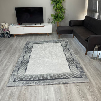 Yeni Yıl Gri Halı Örtüsü