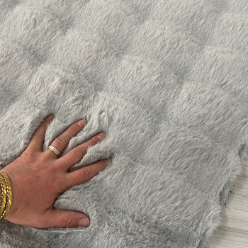 Tavşan Tüylü Gri Pelüş Halı