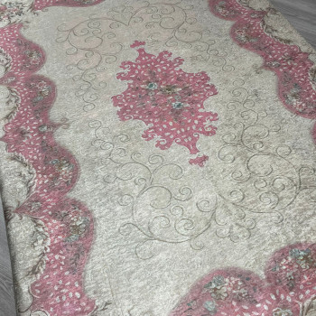 Türkan Pembe Halı Örtüsü